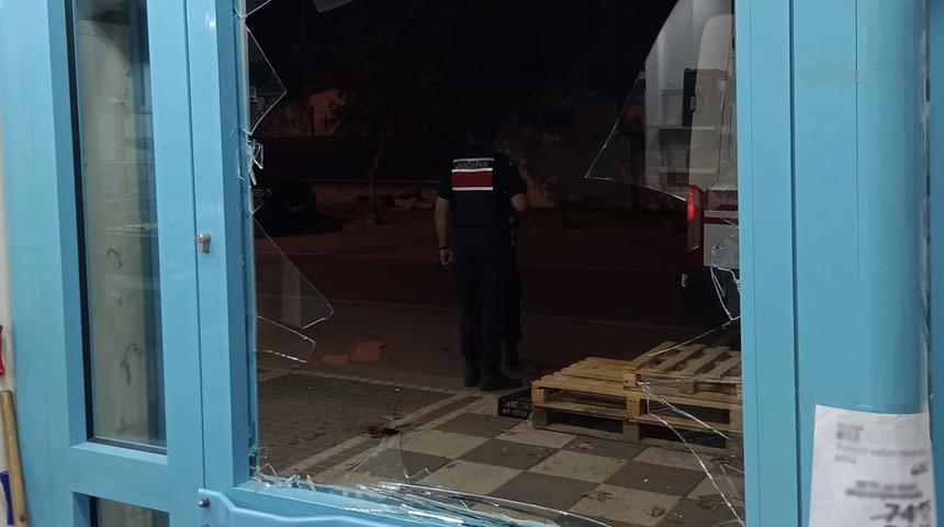 Şakalaşma ölümle bitti! Zincir market çalışanlarının kovalamacasında olanlar oldu...