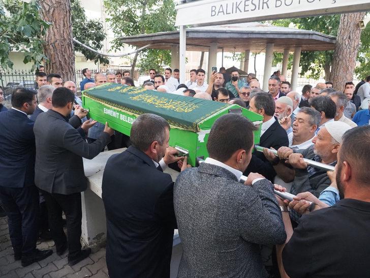 Saadet Partisi Genel İdare Kurulu Üyesi Akgün, Balıkesir'de son yolculuğuna uğurlandı G2