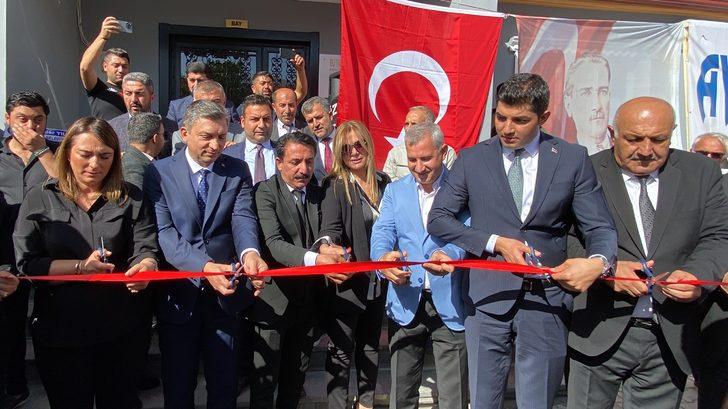 Şarkıcı Latif Doğan, Malatya'da annesi adına taziye evi yaptırdı G5