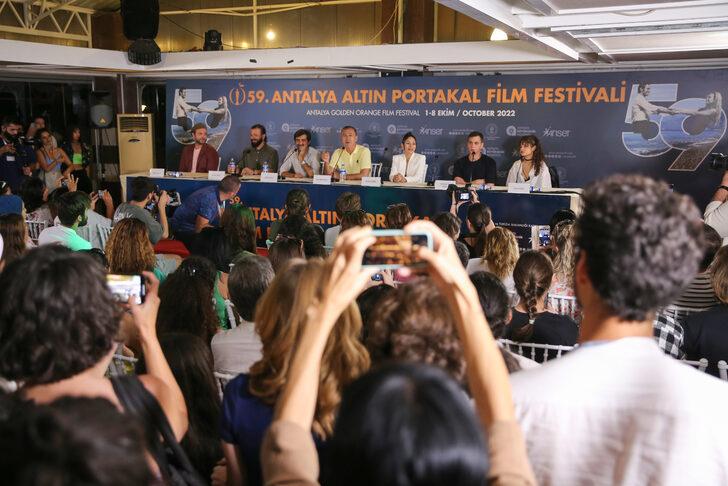 59. Antalya Altın Portakal Film Festivali'nde "Kurak Günler" filmi izleyiciyle buluştu G1