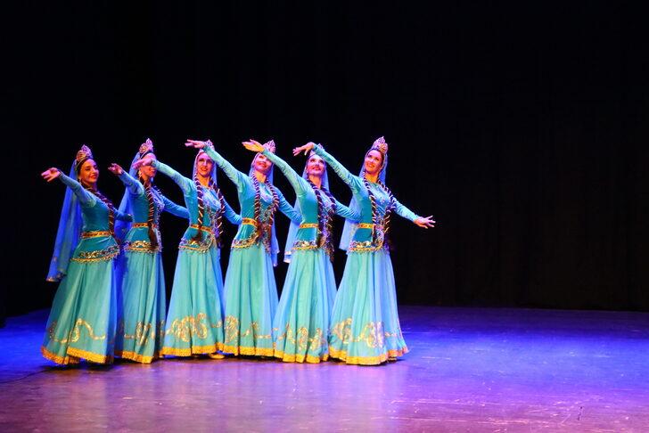 Tekirdağ'da Azerbaycan halk dansları topluluğu gösterisi G1