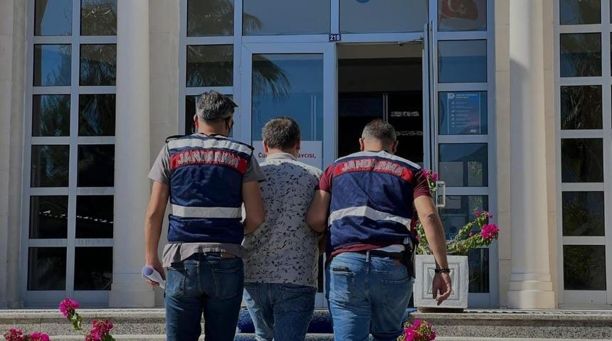 Muğla'da 10 yıl 15 gün hapis cezası bulunan firari hükümlü yakalandı