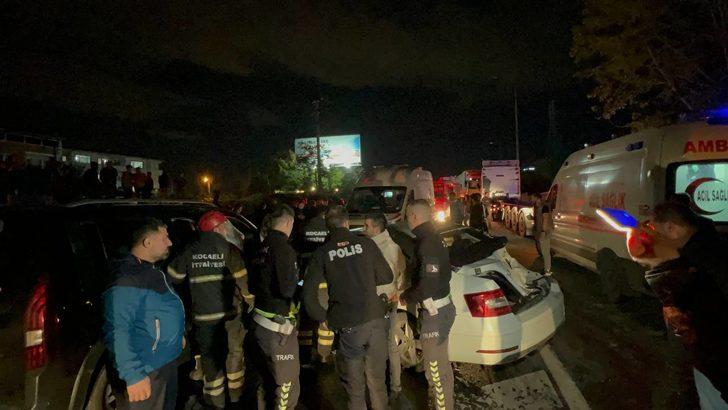 Kocaeli'de 3 aracın karıştığı trafik kazasında 3 kişi yaralandı G4