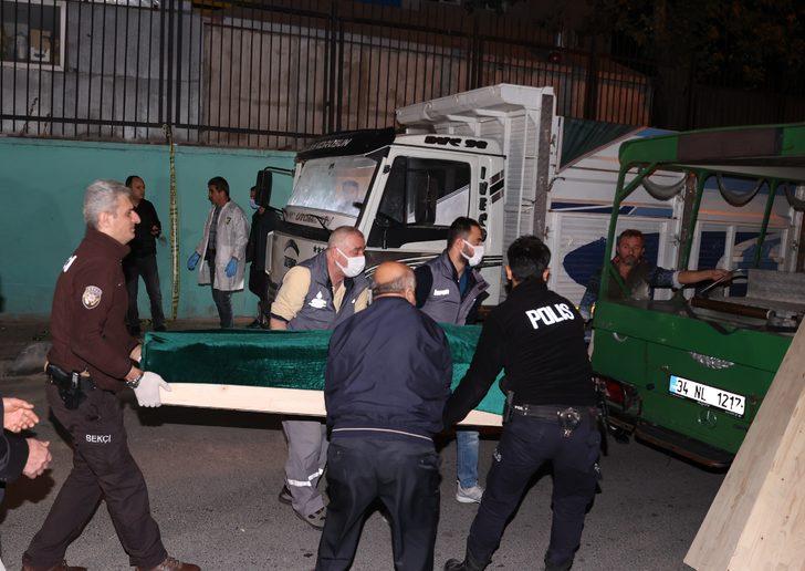 Bayrampaşa'da park halindeki kamyonun içinde bir kişi ölü bulundu G2