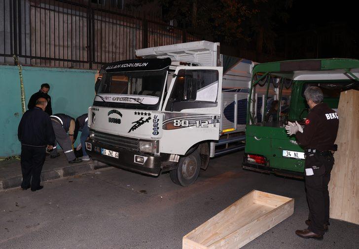 Bayrampaşa'da park halindeki kamyonun içinde bir kişi ölü bulundu G3