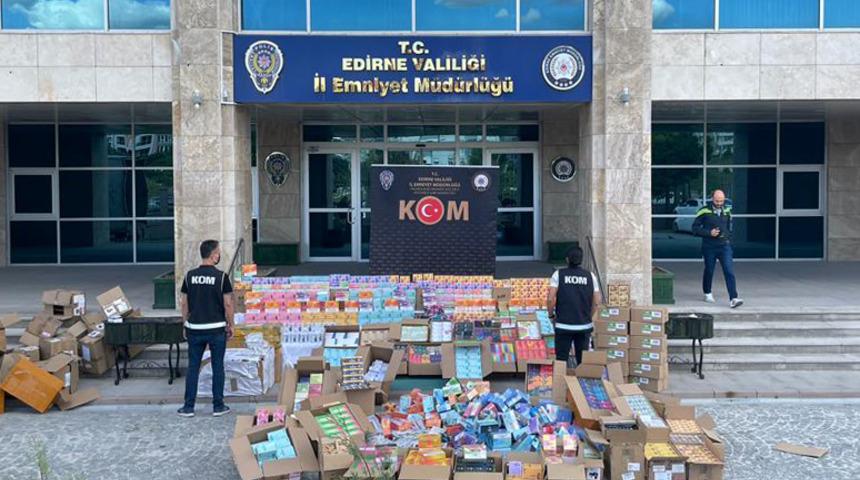 Edirne'de 16 bin 385 elektronik sigara ele geçirildi