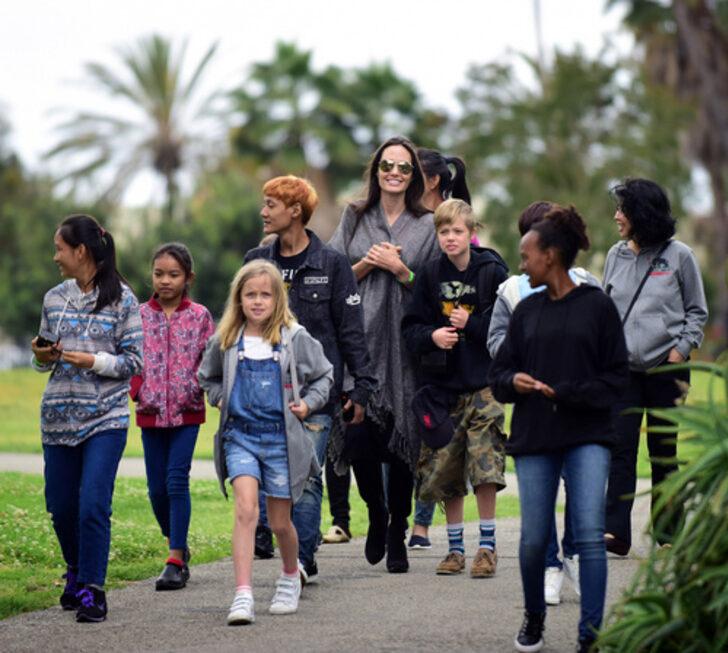 Angelina Jolie'den şoke eden Brad Pitt iddiası! "Jet hareket halindeyken altı çocuğumuzdan birini boğmaya çalıştı, duvara çarpıp..." G2