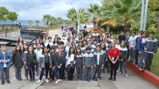 Kocaeli'de öğrencilerden lösemi hastası Cemre'ye sürpriz doğum günü kutlaması