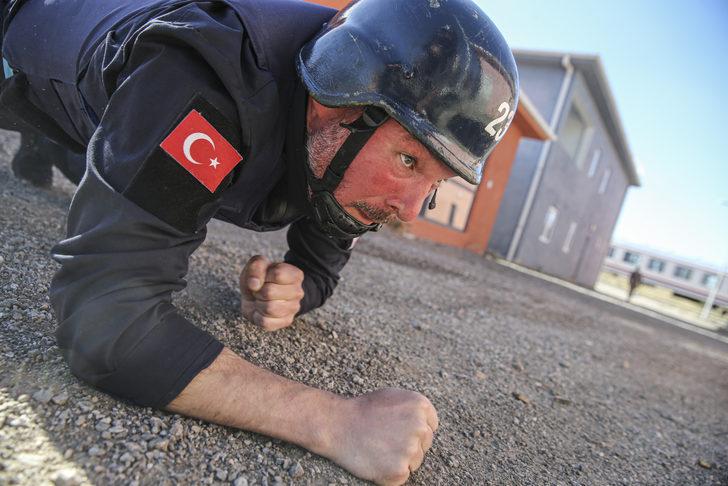 AA'nın Savaş Muhabirliği Eğitimi, gazetecileri zorlu koşullara hazırlıyor G3