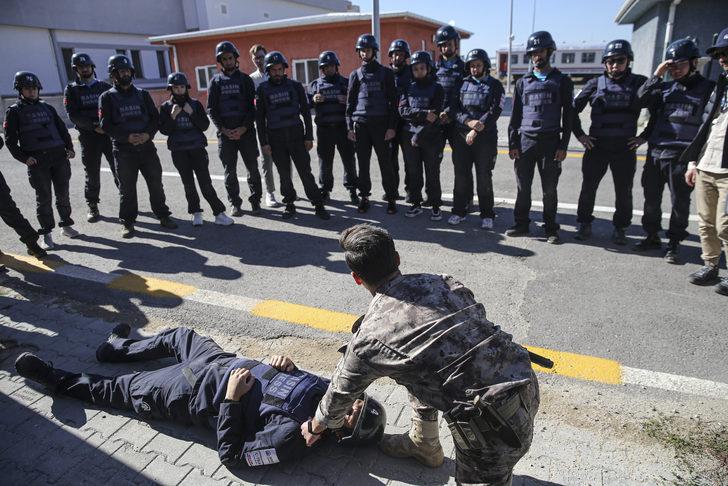 AA'nın Savaş Muhabirliği Eğitimi, gazetecileri zorlu koşullara hazırlıyor G4