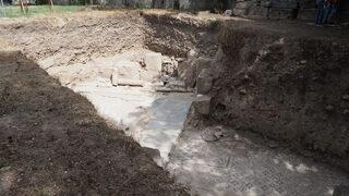 Adramytteion kazısında Roma hamamına ait yer altı ısıtma sistemi bulundu