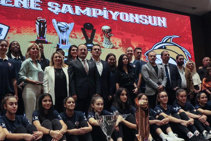 ÇBK Mersin Yenişehir Belediyesi Kadın Basketbol Takımı'nın kadrosu tanıtıldı G4