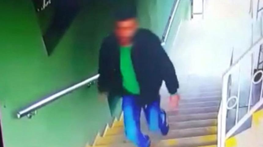 Günün iğrenç haberi: Cami tuvaletinde taciz