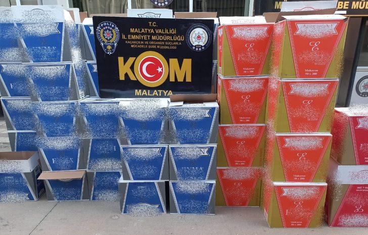 Malatya'da 4 milyon 455 bin makaron ile 39 litre sahte içki ele geçirildi G3