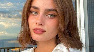 Taylor Hill gibi kalın kaşlara sahip olmak için yapmanız gereken basit! Hayal ettiğiniz gür kaşlara doğal yollarla kavuşabilirsiniz
