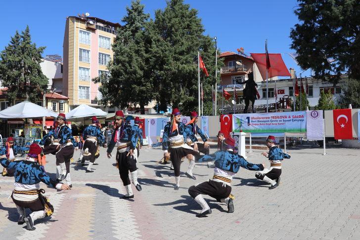 1. Uluslararası Yeşilova-Salda Geri Dönüşüm, Çevre ve Sanat Çalıştayı başladı G2