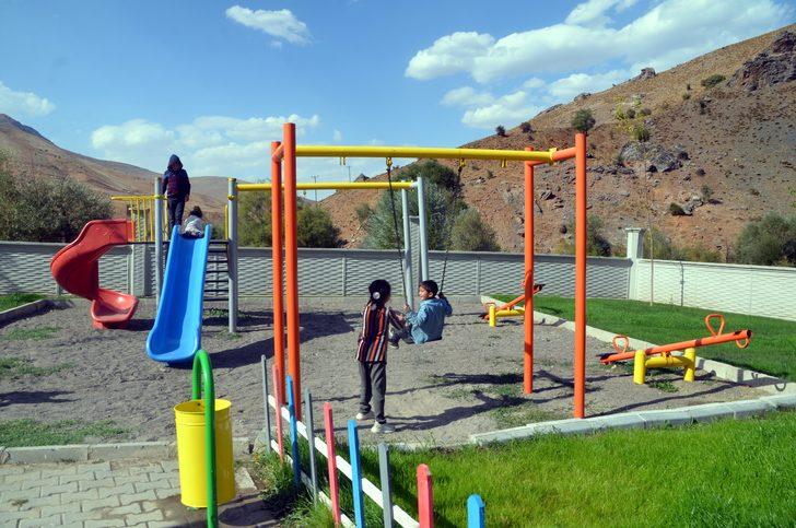 Muş'ta kullanılmayan okullar " Köy Yaşam Merkezi"ne dönüştürülüyor G4