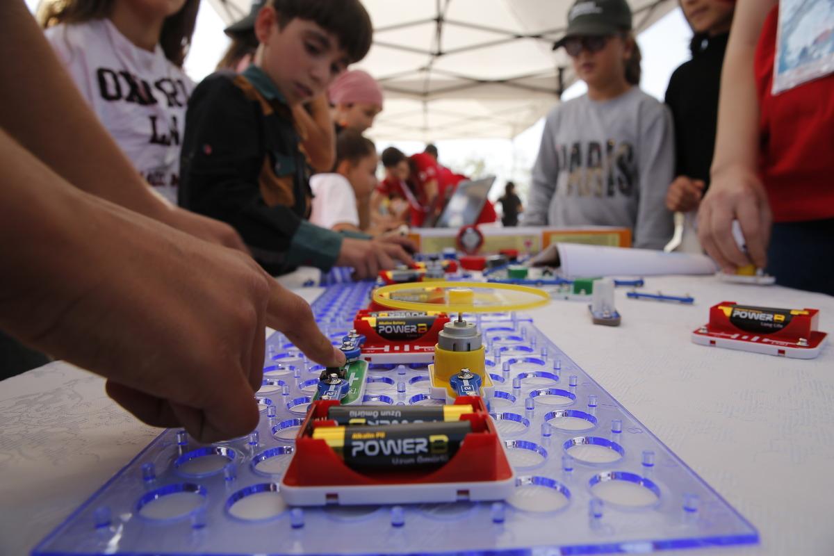 Diyarbakır'da kırsaldaki &ouml;ğrenciler "K&ouml;y Bilim Festivali" ile buluştu