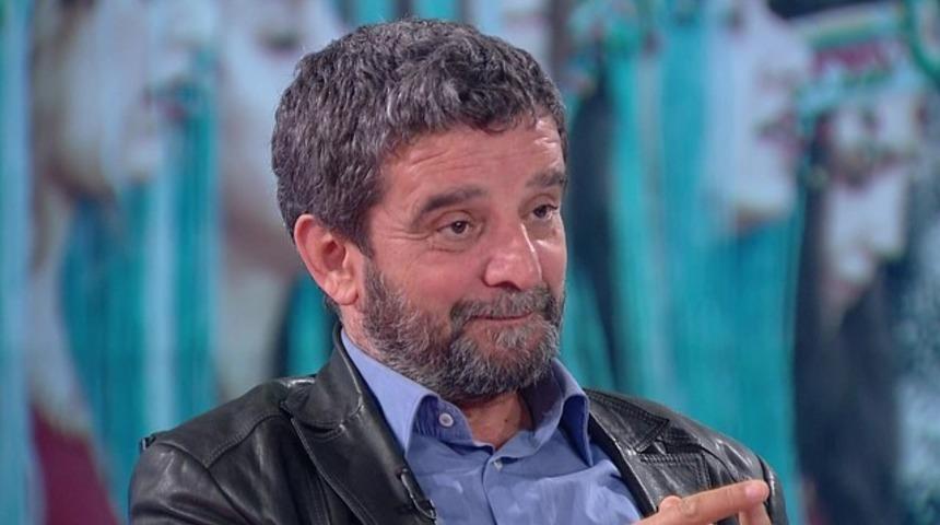 Yazar Mümtazer Türköne gözaltına alındı