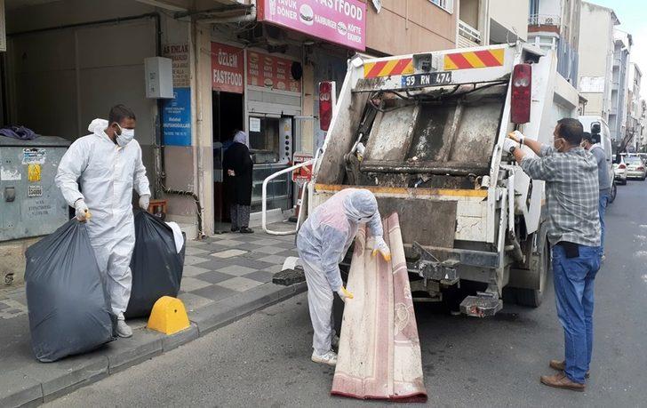 Tekirdağ'da "Çöp evde" yaşadıkları tespit edilen zihinsel engelli anne ve kızı rehabilitasyon merkezine alındı G2