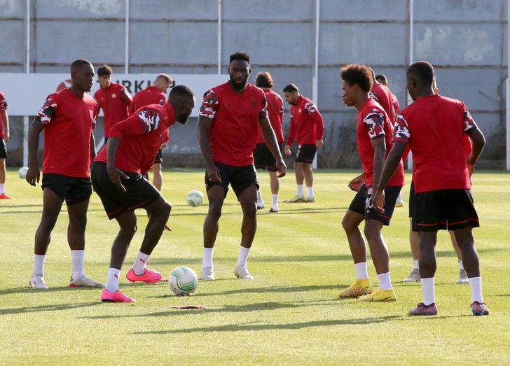 Sivasspor, Ballkani maçının hazırlıklarını tamamladı G5