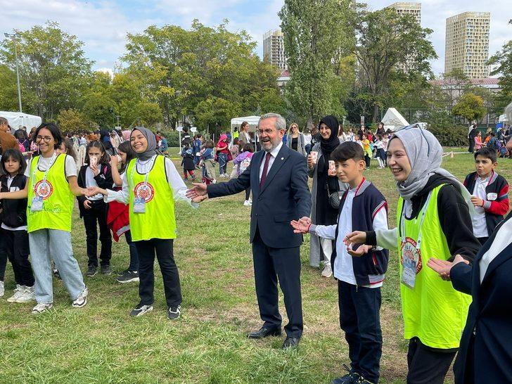 Yaşlılarla çocuklar, bilim ve oyun festivalinde bir araya geldi G1