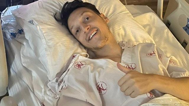 ''Mesut Özil futbolu bırakıyor'' Başakşehir'den açıklama geldi