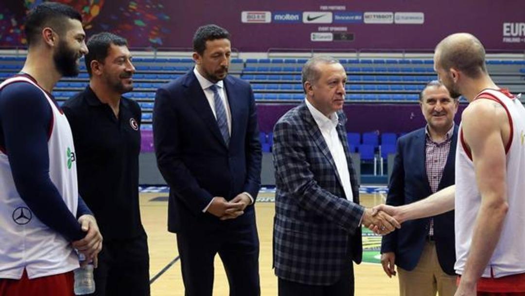 Cumhurbaşkanı Erdoğan'dan 12 Dev Adam'a ziyaret