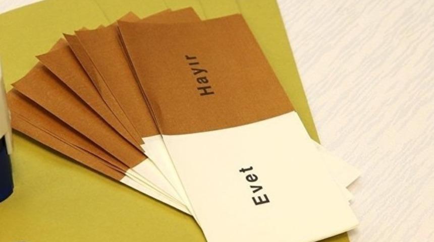 En son referandum anketlerine göre evet mi önde hayır mı?