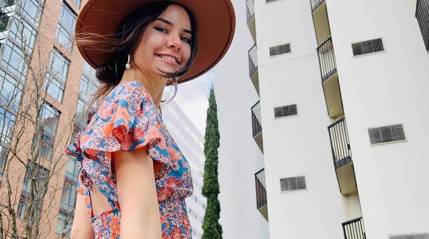 Kabinde kalan kıyafetleri topluyordu! Dokunduğunu fark ettiği şey karşısında şoke oldu