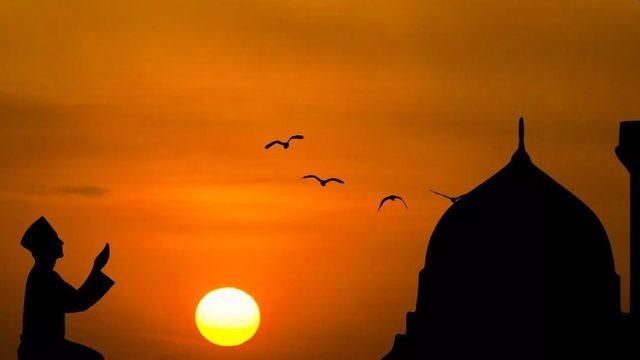 MEVLİD KANDİLİ İBADETLERİ: Mevlid Kandili'nde yapılacak ibadetler nelerdir? Kandilde neler yapılır?