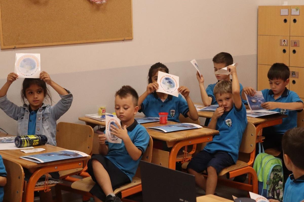 Muğla'da &ccedil;ocuklara Akdeniz fokunun korunması ve &ouml;nemi anlatıldı