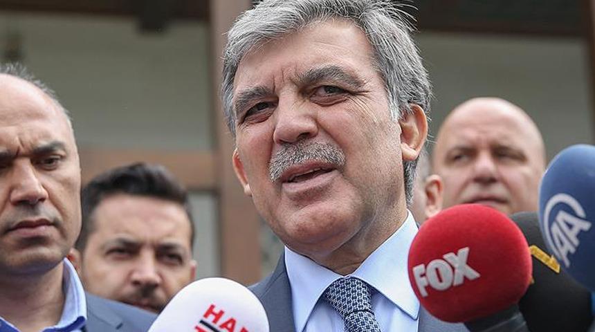 Abdullah Gül'den 'başörtüsü' gündemiyle ilgili dikkat çeken yorum! 'Olağanüstü bir gelişmedir' diyerek destek verdi 