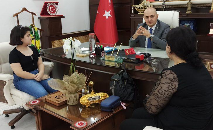 Osmaniye Başsavcısı Arısoy, başsavcı olmak isteyen şehit kızına mesleği anlattı G2