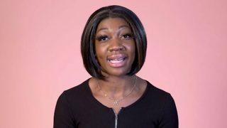 Televizyonda çırılçıplak soyundu! Sunucu şoke oldu... “Şimdiye kadarki en seksi büyükanne”