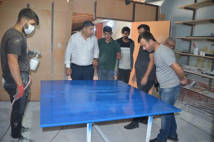 Muş'ta köy okullarının tenis masası meslek lisesinde üretiliyor G2