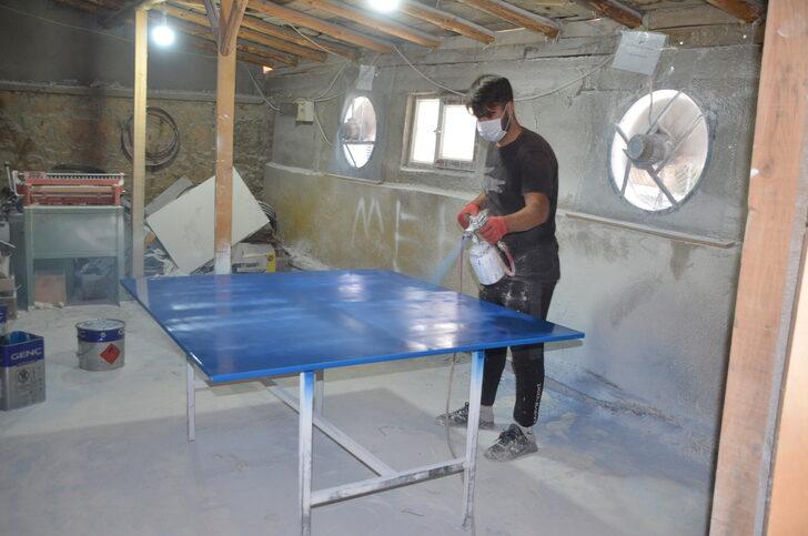 Muş'ta köy okullarının tenis masası meslek lisesinde üretiliyor G3