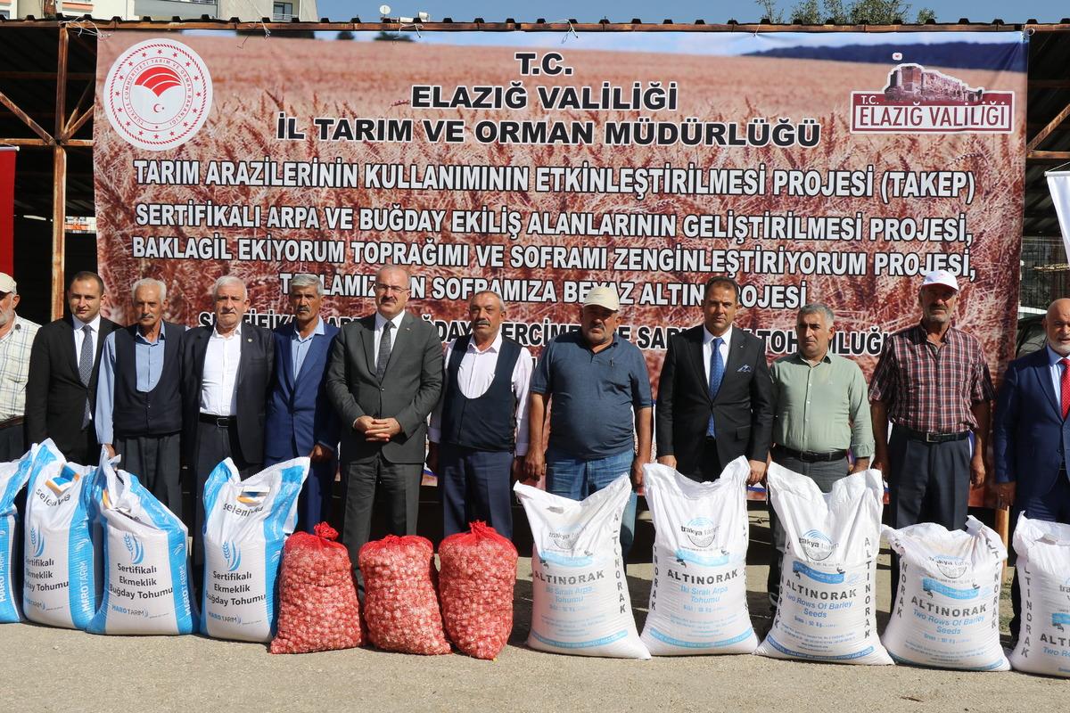 Elazığ'da 1442 &uuml;reticiye y&uuml;zde 75 hibeli tohum desteği verildi