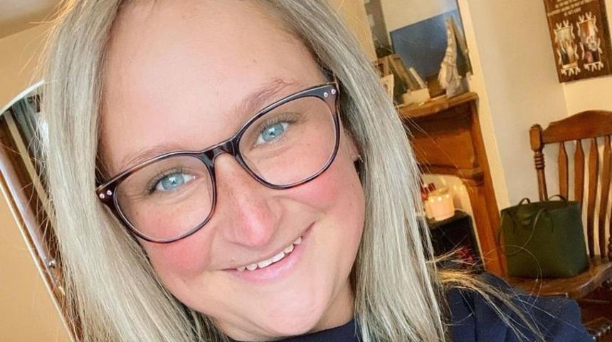 Herkesten çok farklı! Nadir hastalığı nedeniyle alışılmışın dışındaki bir noktadan tuvaletini yapıp gazını çıkartıyor