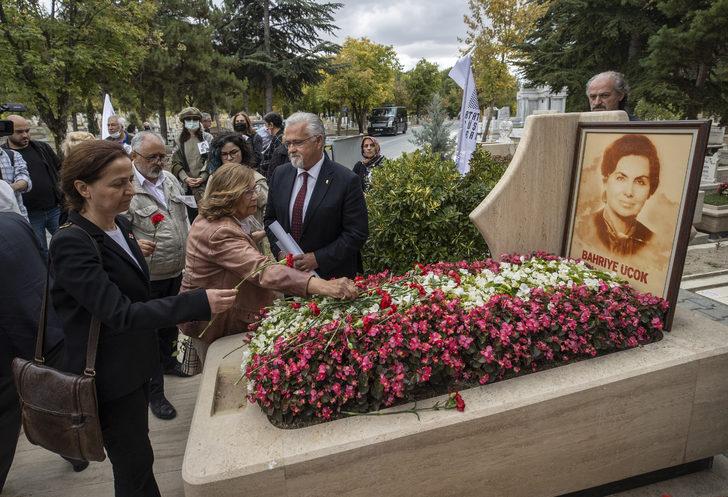 Bahriye Üçok, ölümünün 32. yılında mezarı başında anıldı G3