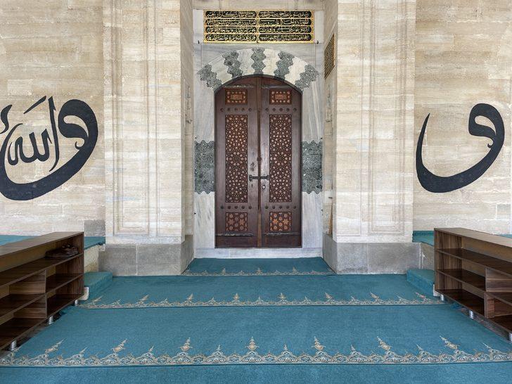 Tarihin izlerini taşıyan Rüstem Paşa Camisi, döneminin mimari özelliklerini yansıtıyor G3
