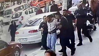 Genç kıza taciz iddiası ortalığı karıştırdı! Dehşet anları kamerada