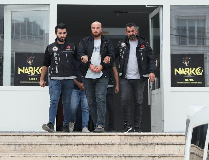 Samsun'da düzenlenen uyuşturucu operasyonunda yakalanan 4 zanlı adliyede G3