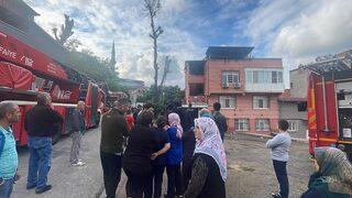 Samsun'da bir binanın çatısında çıkan yangın söndürüldü