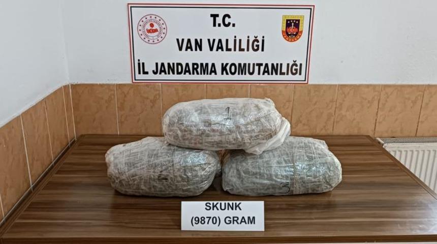 Van'da 9 kilo 870 gram skunk ele geçirildi
