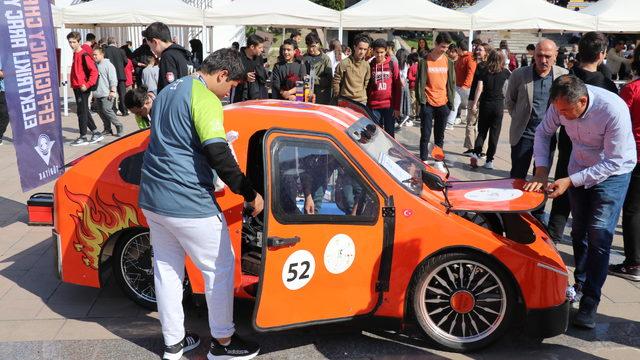 Bilime meraklı çocuklar şenlikte buluştu