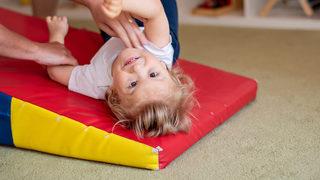 Anne-babalar dikkat: Serebral Palsi’nin (beyin felci) önemli sinyalleri!