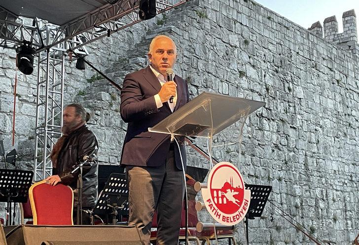 Fatih Belediyesi 2022-2023 kültür sanat sezonu Yedikule Hisarı'nda açıldı G1