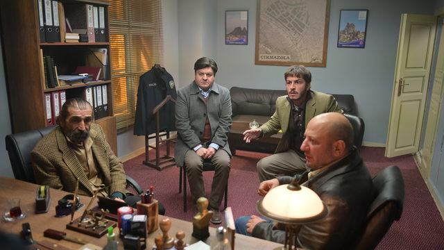 Kara komedi filmi Hazine'nin yayın tarihi belli oldu! Çağlar Çorumlu yine kırıp geçirecek!