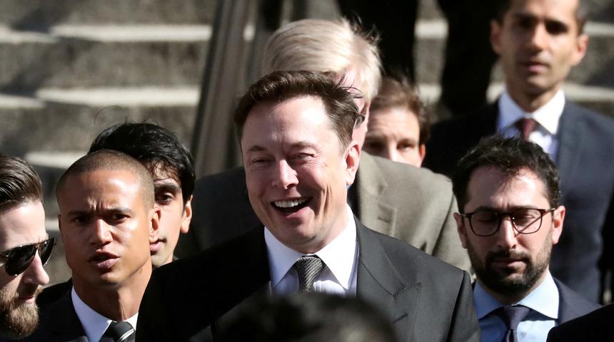 Serveti 110 milyar dolar eridi! Ancak o hala dünyanın en zengin insanı